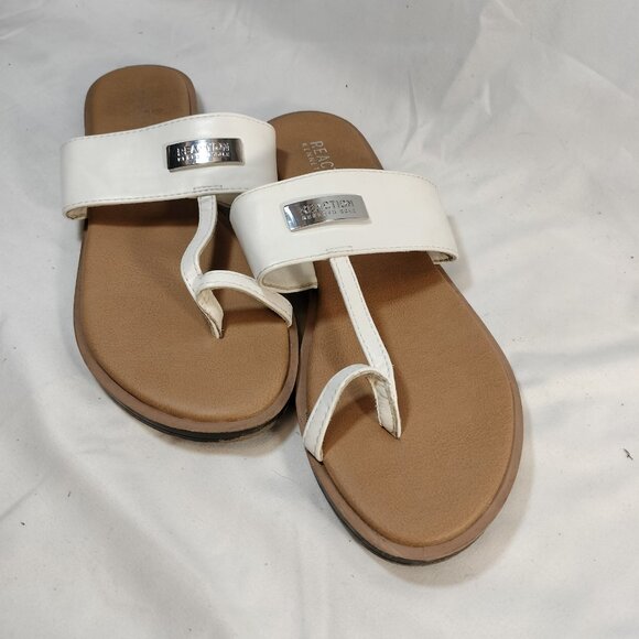 Reaction Kenneth Cole Scroll Writer Sandals - Picture 6 of 6